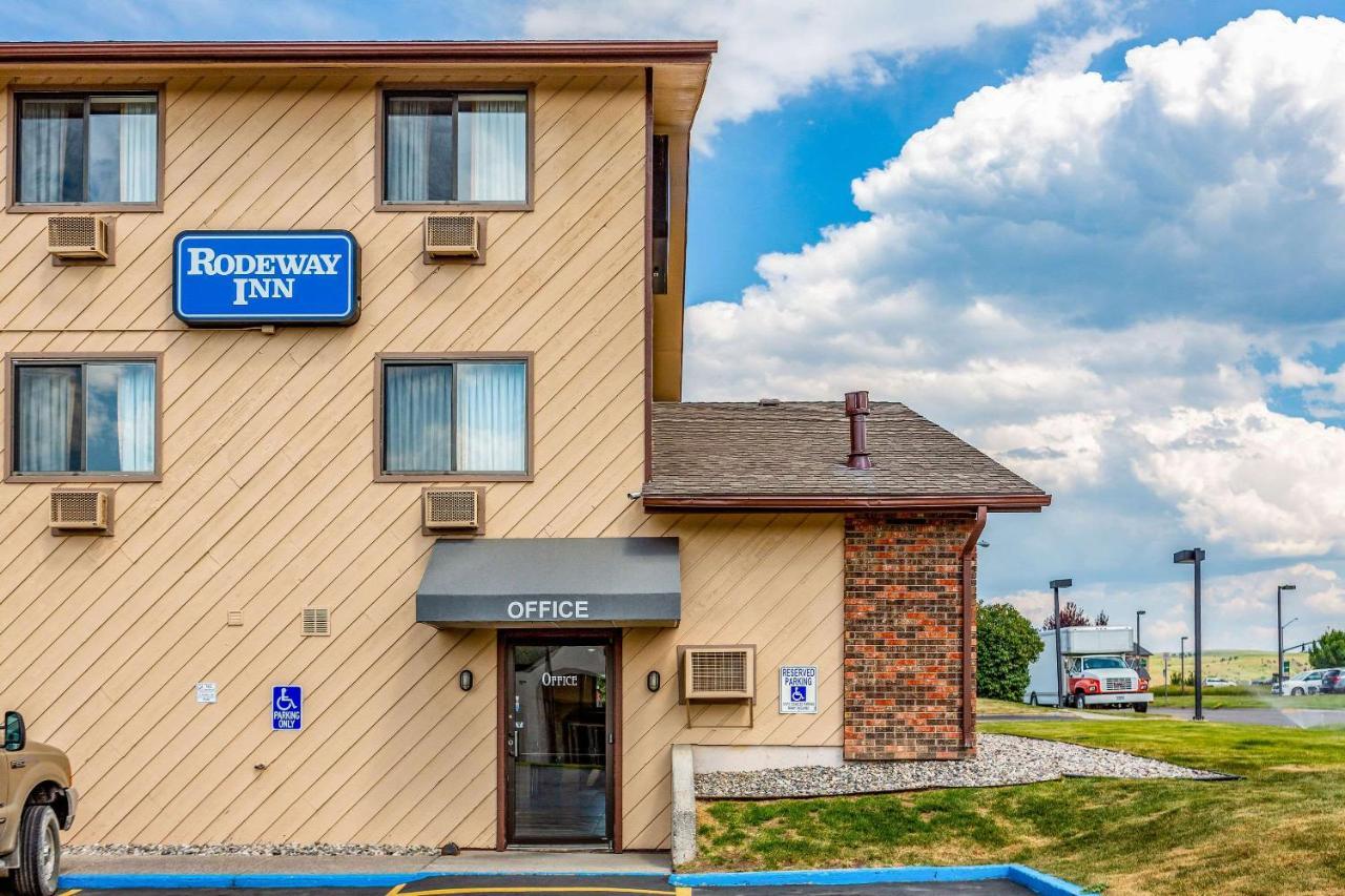 Rodeway Inn Bozeman Bagian luar foto