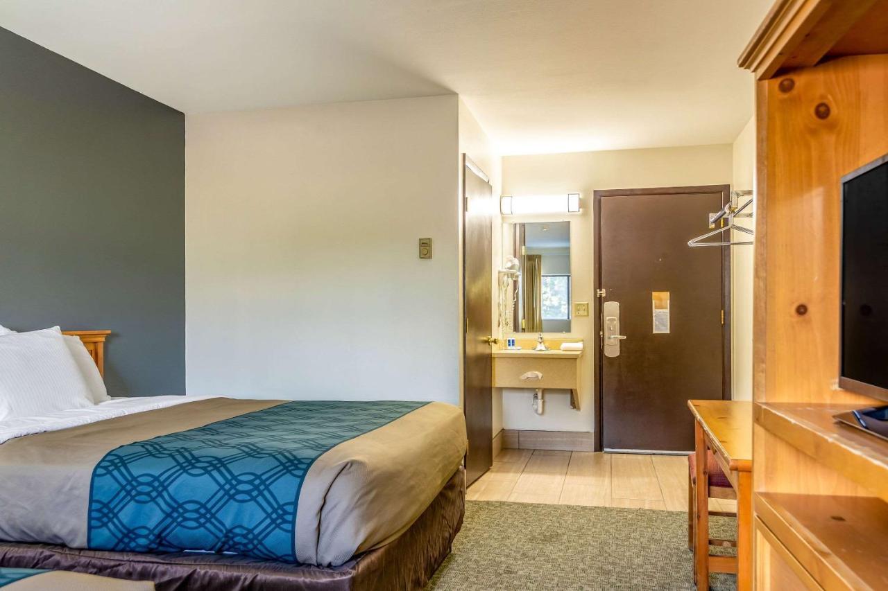 Rodeway Inn Bozeman Bagian luar foto