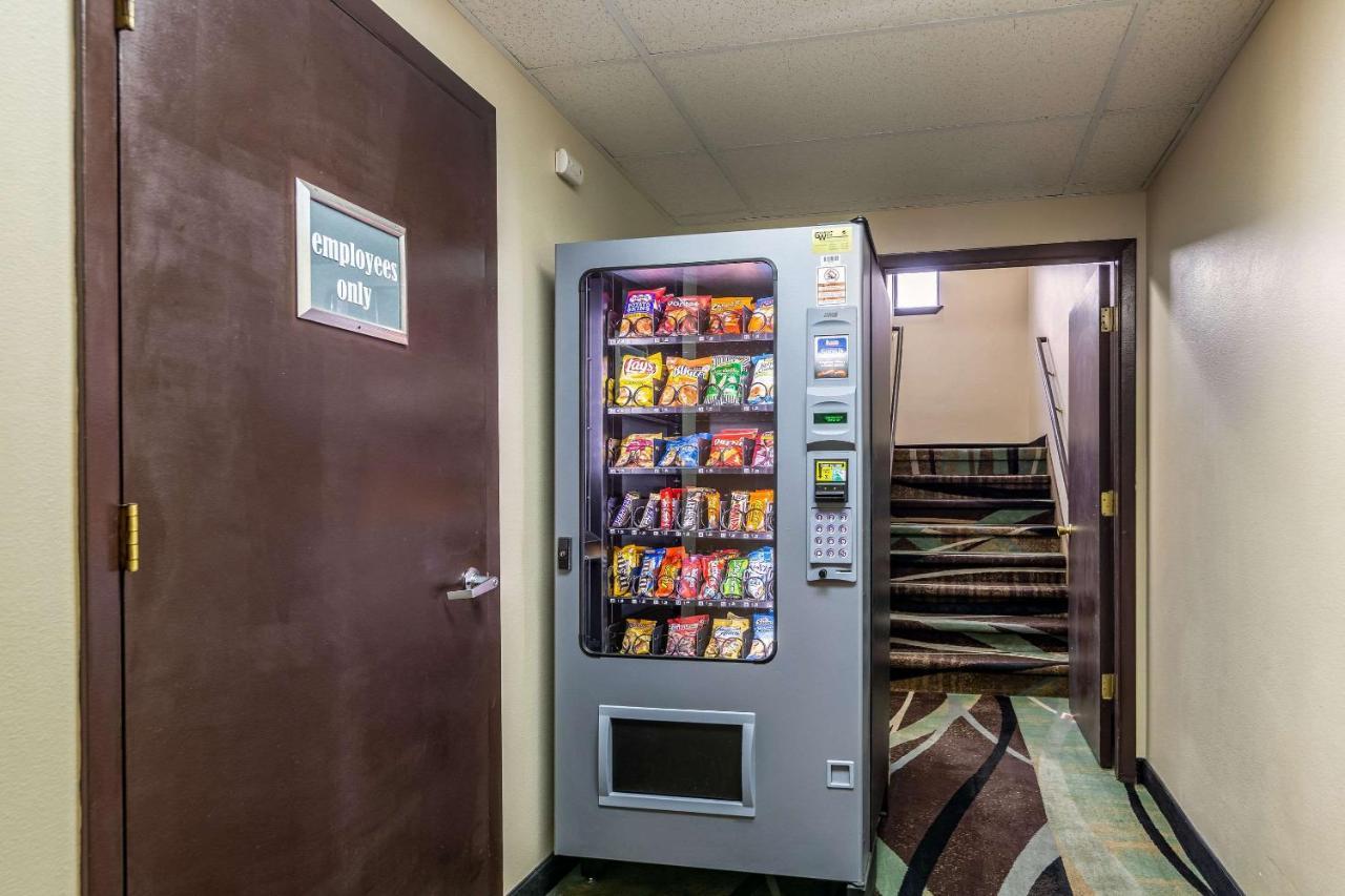 Rodeway Inn Bozeman Bagian luar foto